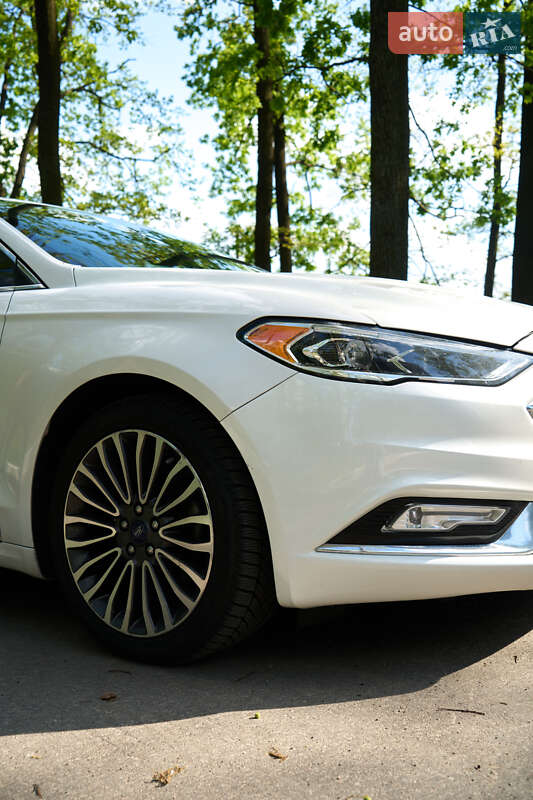 Седан Ford Fusion 2016 в Києві