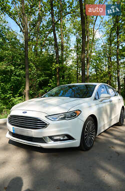 Седан Ford Fusion 2016 в 