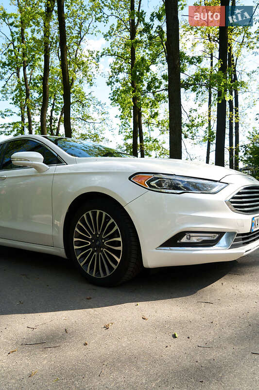 Седан Ford Fusion 2016 в Києві