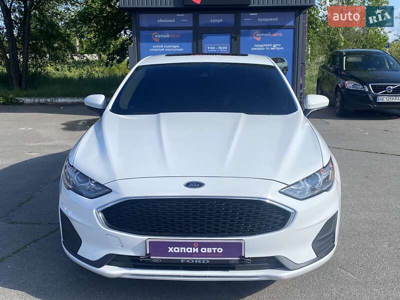 Седан Ford Fusion 2019 в Днепре