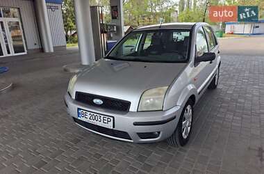 Хетчбек Ford Fusion 2003 в 