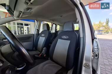 Хетчбек Ford Fusion 2003 в 
