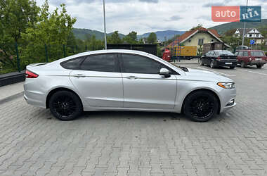 Седан Ford Fusion 2016 в 