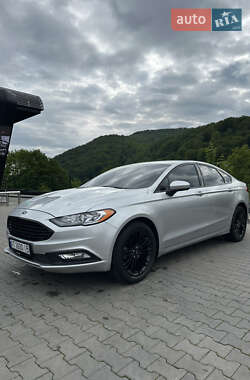 Седан Ford Fusion 2016 в 