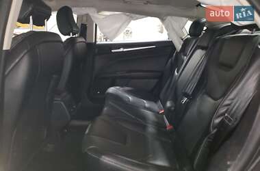 Седан Ford Fusion 2020 в 