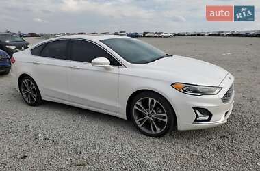 Седан Ford Fusion 2020 в 