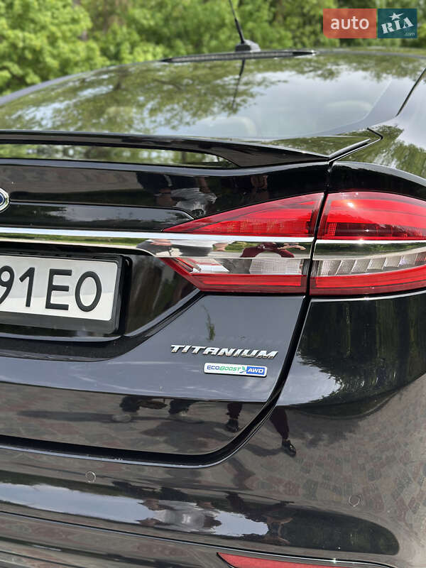 Седан Ford Fusion 2017 в Тернополі