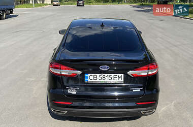 Седан Ford Fusion 2019 в 