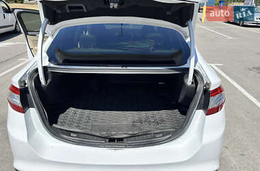 Седан Ford Fusion 2013 в 