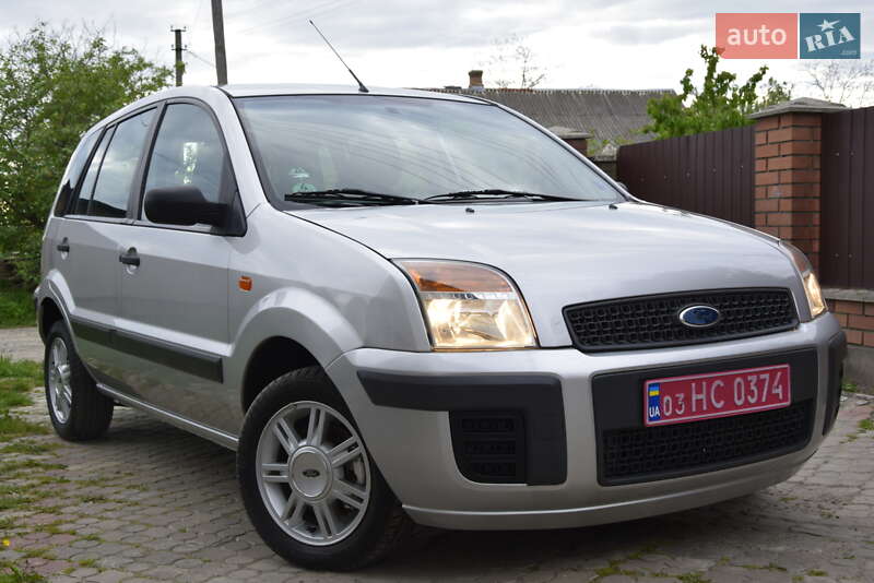 Хэтчбек Ford Fusion 2007 в Турийске