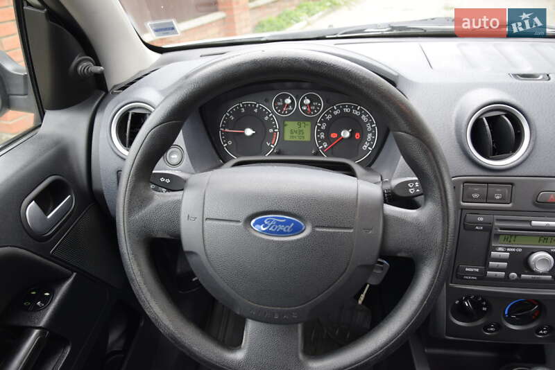 Хэтчбек Ford Fusion 2007 в Турийске