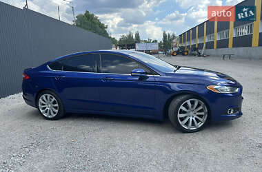 Седан Ford Fusion 2015 в 