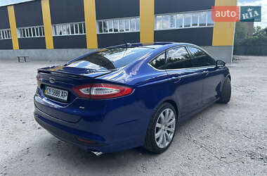 Седан Ford Fusion 2015 в 
