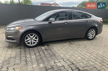 Хэтчбек Ford Fusion 2012 в 