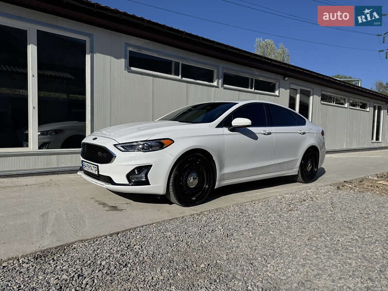 Ford Fusion 2019