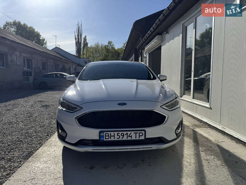 Седан Ford Fusion 2019 в Одессе
