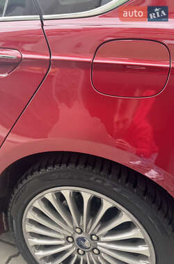 Седан Ford Fusion 2014 в 