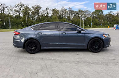 Седан Ford Fusion 2018 в 