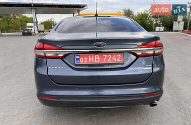 Седан Ford Fusion 2018 в 