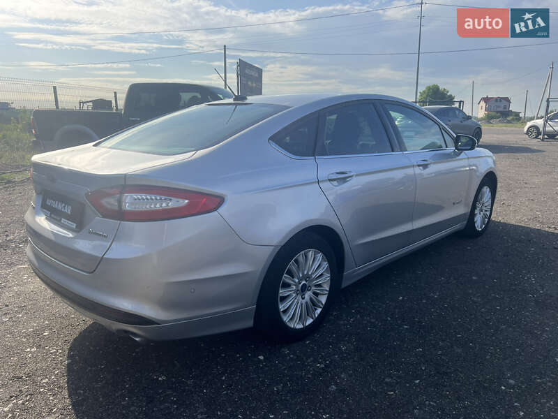 Седан Ford Fusion 2015 в Киеве