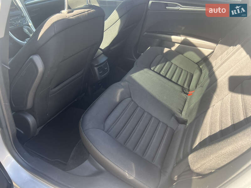 Седан Ford Fusion 2015 в Киеве
