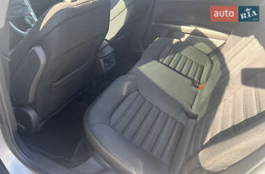 Седан Ford Fusion 2015 в 