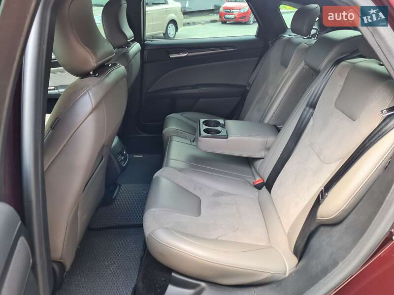 Седан Ford Fusion 2017 в Тернополе