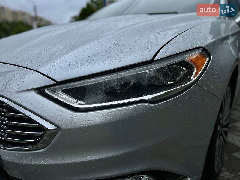 Седан Ford Fusion 2017 в Львове
