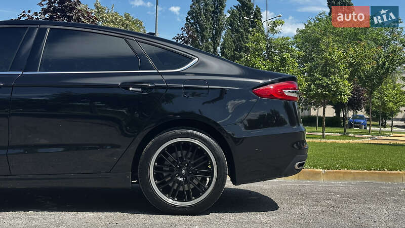 Седан Ford Fusion 2018 в Кременчуге