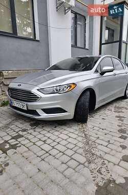 Седан Ford Fusion 2016 в 