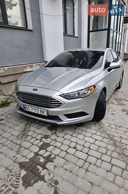 Седан Ford Fusion 2016 в 