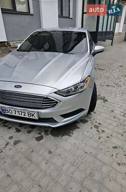 Седан Ford Fusion 2016 в 