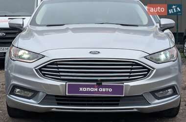 Седан Ford Fusion 2017 в 