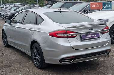 Седан Ford Fusion 2017 в 