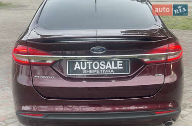 Седан Ford Fusion 2016 в 