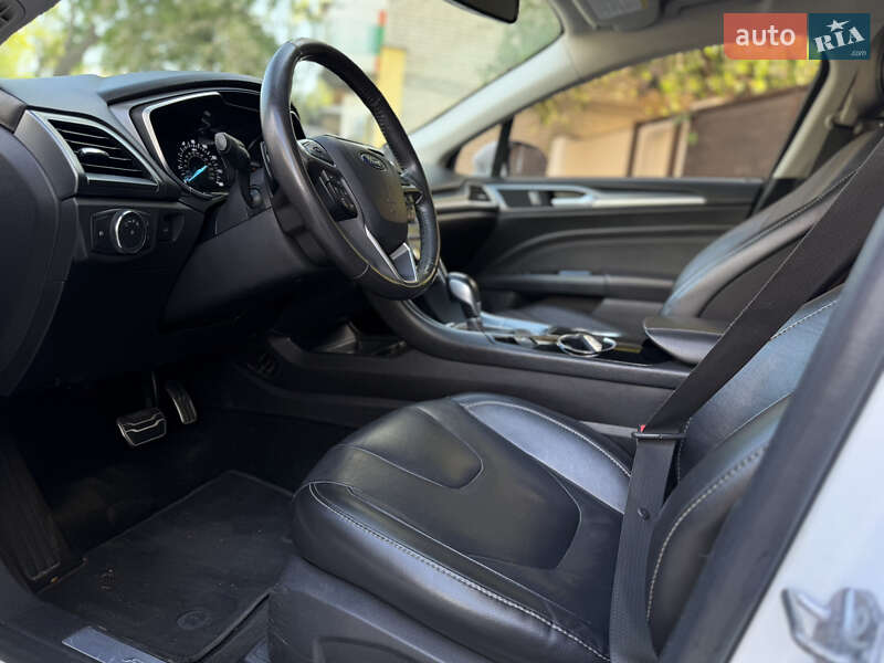 Седан Ford Fusion 2015 в Николаеве