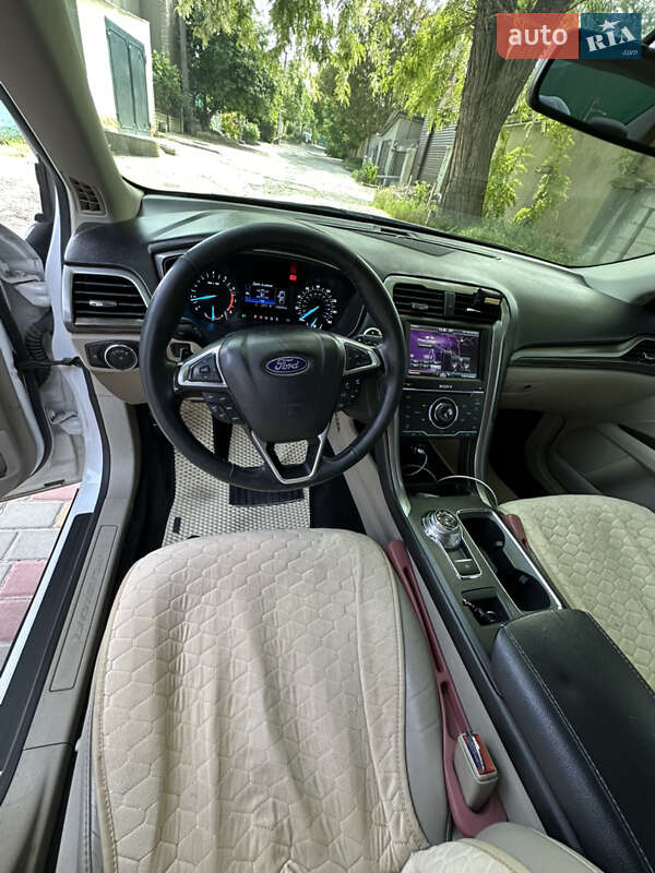 Седан Ford Fusion 2016 в Одессе