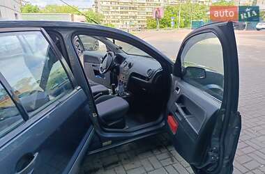 Хэтчбек Ford Fusion 2008 в 