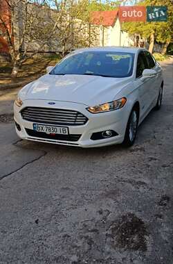 Седан Ford Fusion 2013 в 