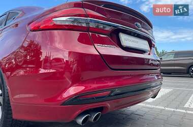 Седан Ford Fusion 2017 в 