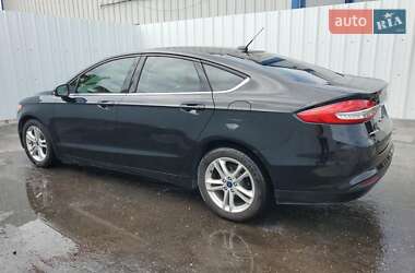 Седан Ford Fusion 2017 в 