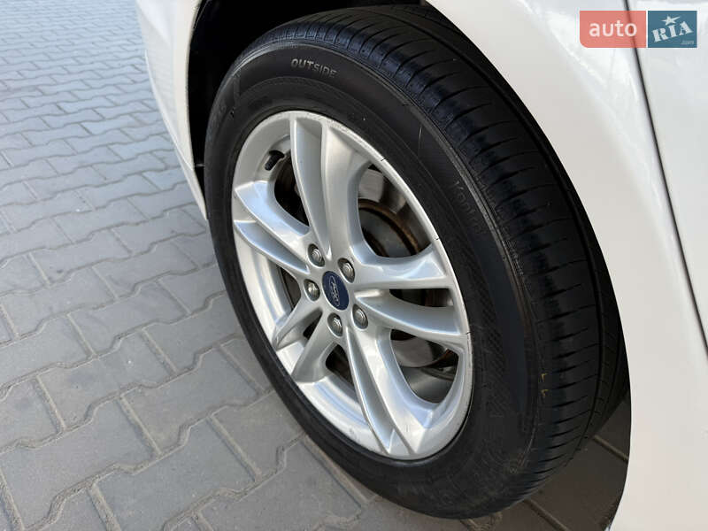 Седан Ford Fusion 2015 в Одессе