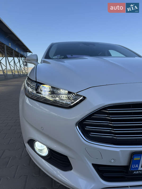 Седан Ford Fusion 2015 в Одессе