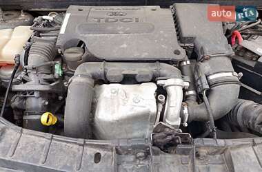 Хэтчбек Ford Fusion 2009 в 