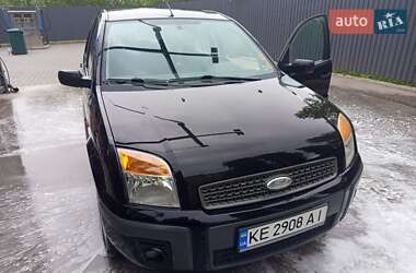 Хэтчбек Ford Fusion 2009 в 