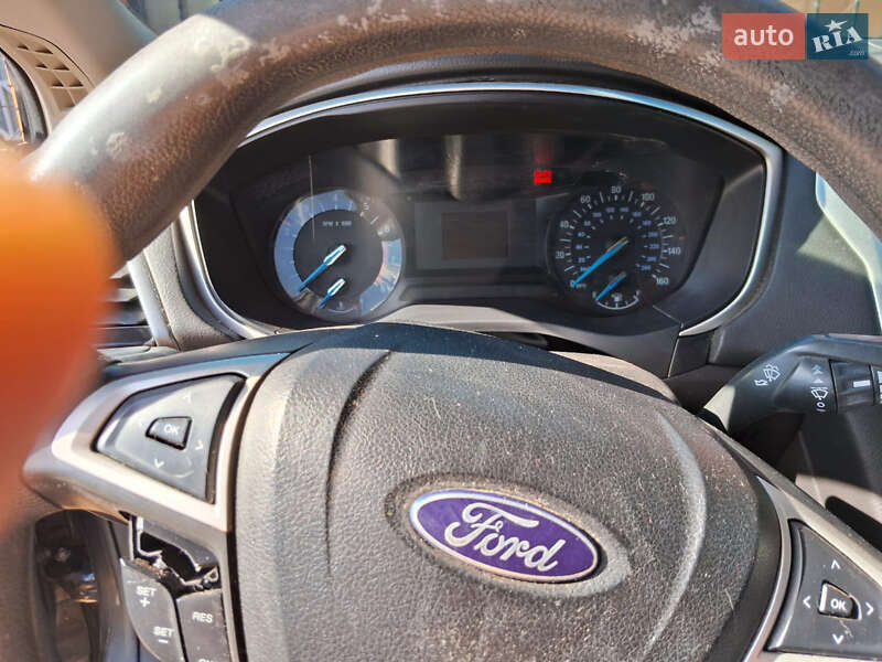 Седан Ford Fusion 2015 в Ізмаїлі