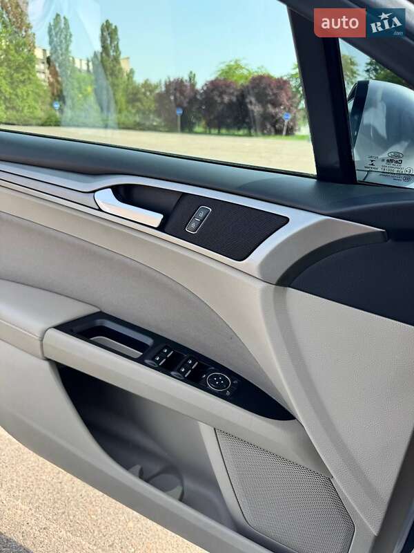 Седан Ford Fusion 2017 в Николаеве