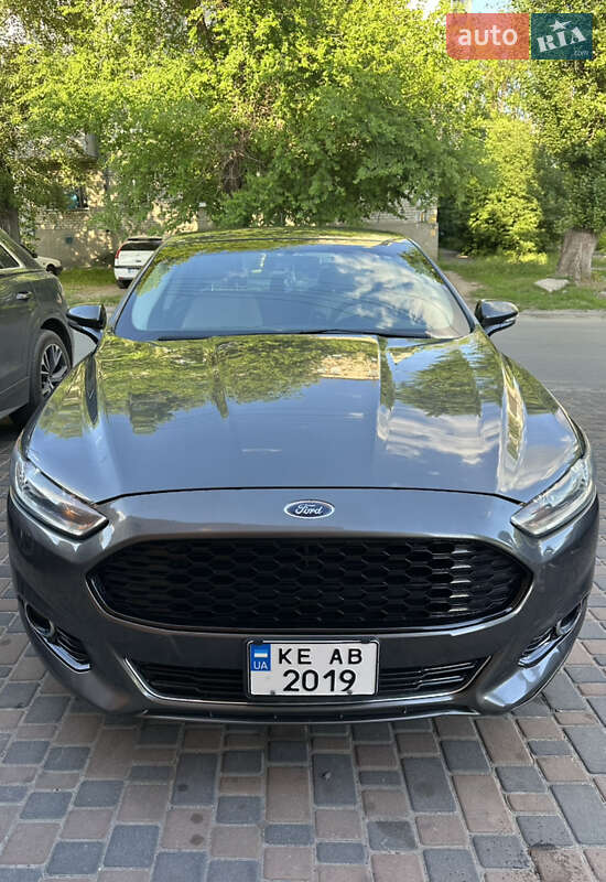 Ford Fusion 2015
