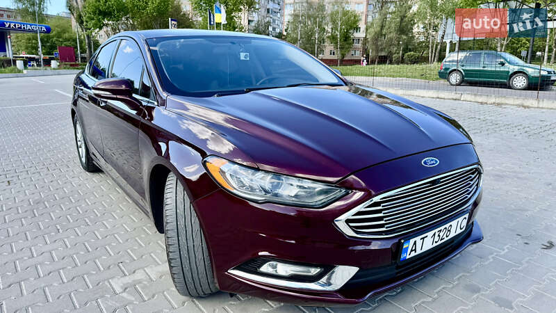 Седан Ford Fusion 2016 в Тернополі