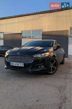 Седан Ford Fusion 2013 в 